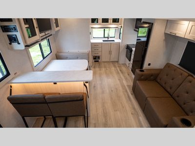 2025 Forest River RV Surveyor Legend - Photo 37