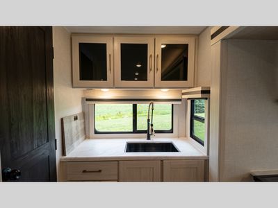 2025 Forest River RV Surveyor Legend - Photo 23
