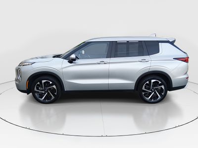 2024 Mitsubishi Outlander - Photo 4