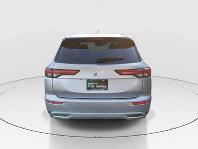 2024 Mitsubishi Outlander - Photo 6