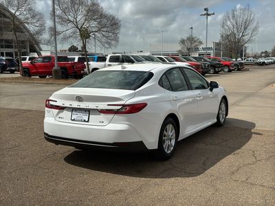 2025 Toyota Camry - Photo 7