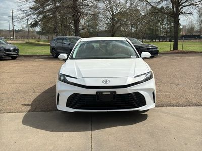 2025 Toyota Camry - Photo 2
