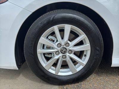 2025 Toyota Camry - Photo 12