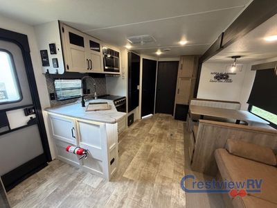 2025 Palomino Puma - Photo 16