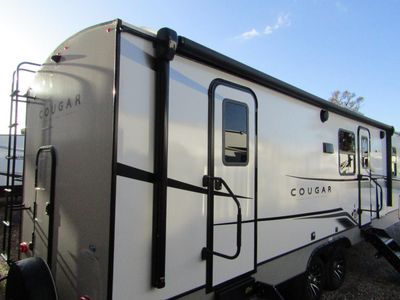 2025 Keystone Cougar - Photo 3