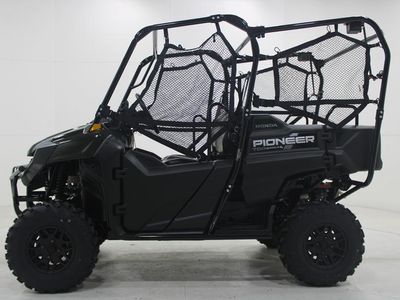 2026 Honda Pioneer 700 - Photo 4