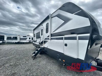 2026 Heartland Cyclone - Photo 9
