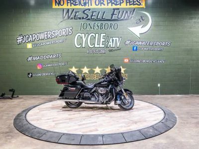 2012 Harley-Davidson® FLHTK - Electra Glide® Ultra Limited — front three-quarter view