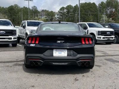 2026 Ford Mustang - Photo 4