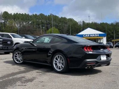 2026 Ford Mustang - Photo 5