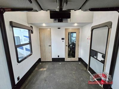 2023 Momentum M-Class 351MS - Photo 49
