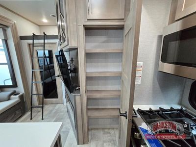 2023 Momentum M-Class 351MS - Photo 18