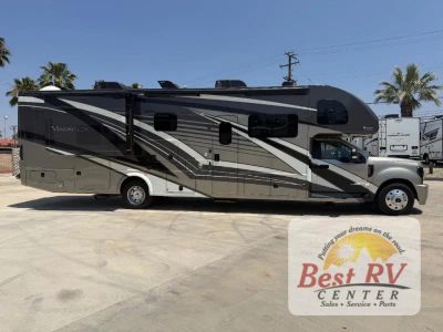 2022 Thor Motor Coach Magnitude - Photo 3