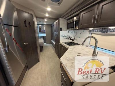 2022 Thor Motor Coach Magnitude - Photo 18
