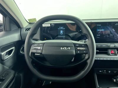 2026 Kia K4 — photo 16 view