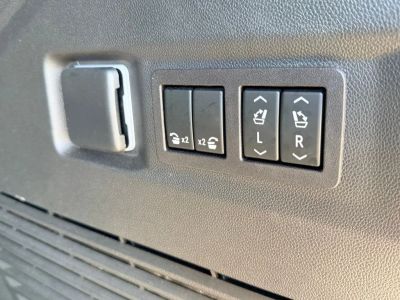 2023 GMC Yukon - Photo 37