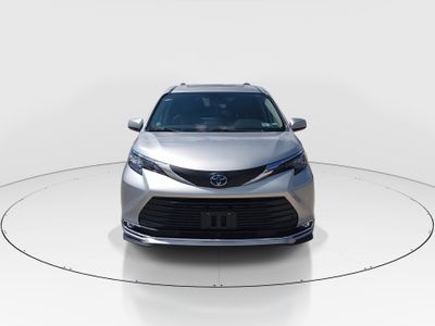 2024 Toyota Sienna - Photo 2