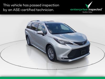 2024 Toyota Sienna - Photo 1