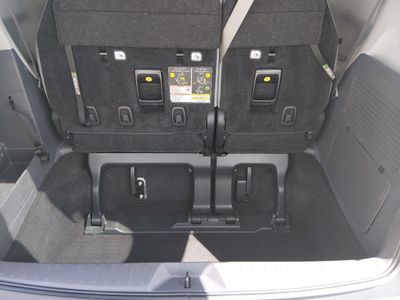 2024 Toyota Sienna - Photo 11