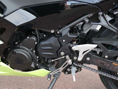 2026 Kawasaki Ninja 500 ABS Metallic Yellowish Green/Ebony - Photo 11