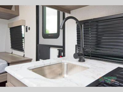 2027 Grand Design Transcend One — photo 28 view
