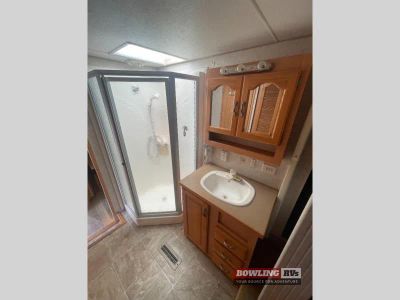 2004 New Vision 3158 - Photo 9