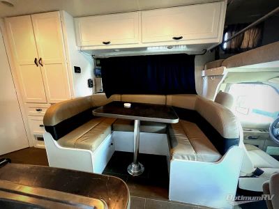 2018 Winnebago Minnie — photo 8 view