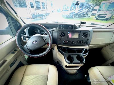 2018 Winnebago Minnie — photo 7 view