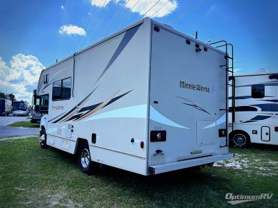 2018 Winnebago Minnie — side profile view