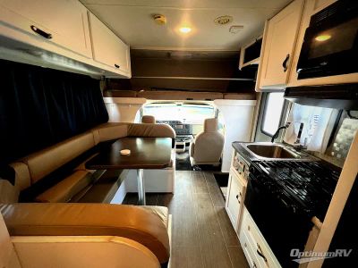 2018 Winnebago Minnie — detail view