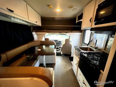 2018 Winnebago Minnie — photo 18 view