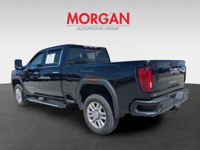 2021 GMC Sierra 2500HD — engine compartment view