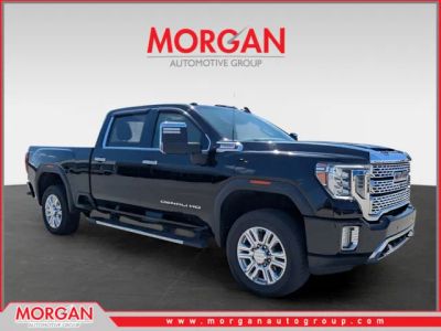 2021 GMC Sierra 2500HD Denali in Black — front three-quarter view