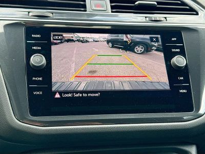 2023 Volkswagen Tiguan — photo 32 view