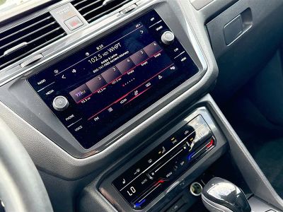 2023 Volkswagen Tiguan — photo 27 view