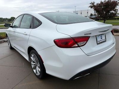 2016 Chrysler 200 - Photo 11