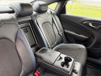2016 Chrysler 200 - Photo 30