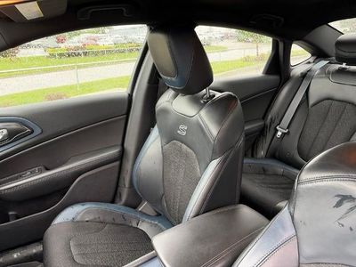 2016 Chrysler 200 - Photo 44