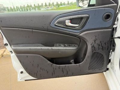 2016 Chrysler 200 - Photo 40