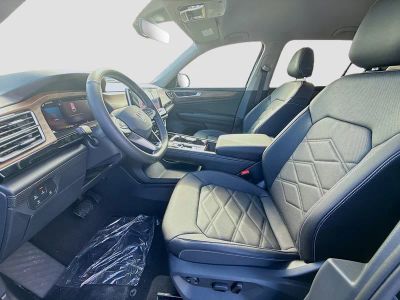 2026 Volkswagen Atlas — photo 16 view
