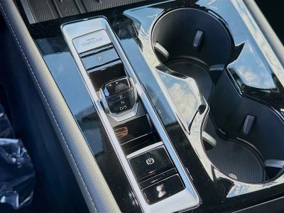 2026 Volkswagen Atlas — photo 15 view