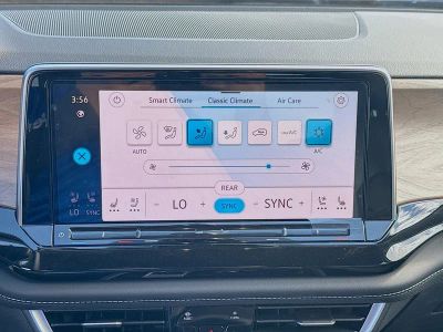 2026 Volkswagen Atlas — photo 14 view