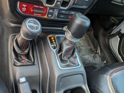 2022 Jeep Gladiator - Photo 21