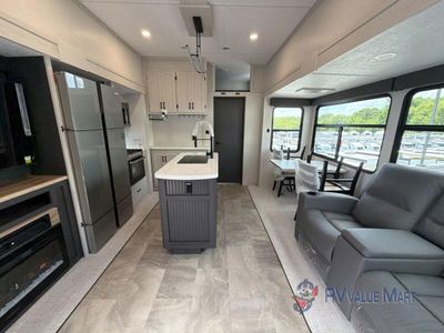 2027 Coachmen RV Chaparral - Photo 23