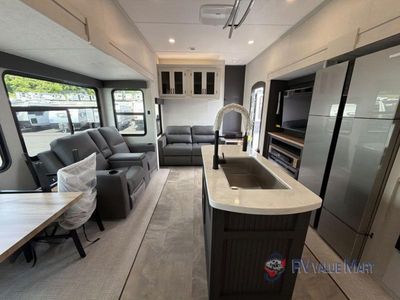 2027 Coachmen RV Chaparral - Photo 24