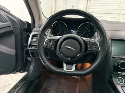 2020 Jaguar F-TYPE - Photo 15