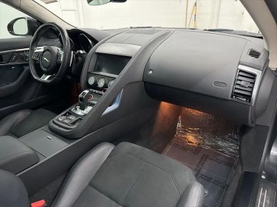 2020 Jaguar F-TYPE - Photo 19