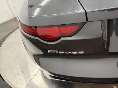 2020 Jaguar F-TYPE - Photo 11
