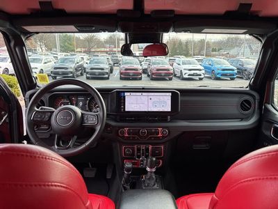 2024 Jeep Wrangler Rubicon - Photo 19