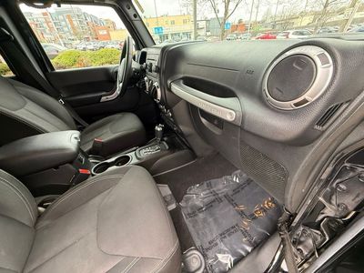 2016 Jeep Wrangler — photo 39 view